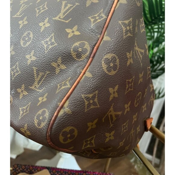 Louis Vuitton Authentic Monogram Canvas Speedy 40 Tote - Picture 12 of 16